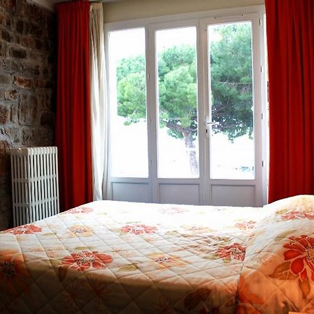 Hotel Le Richiardi Carqueiranne Rum bild