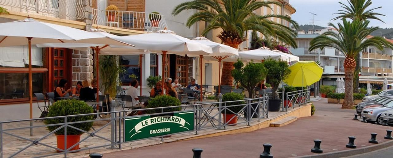Hotel Le Richiardi Carqueiranne Exteriör bild