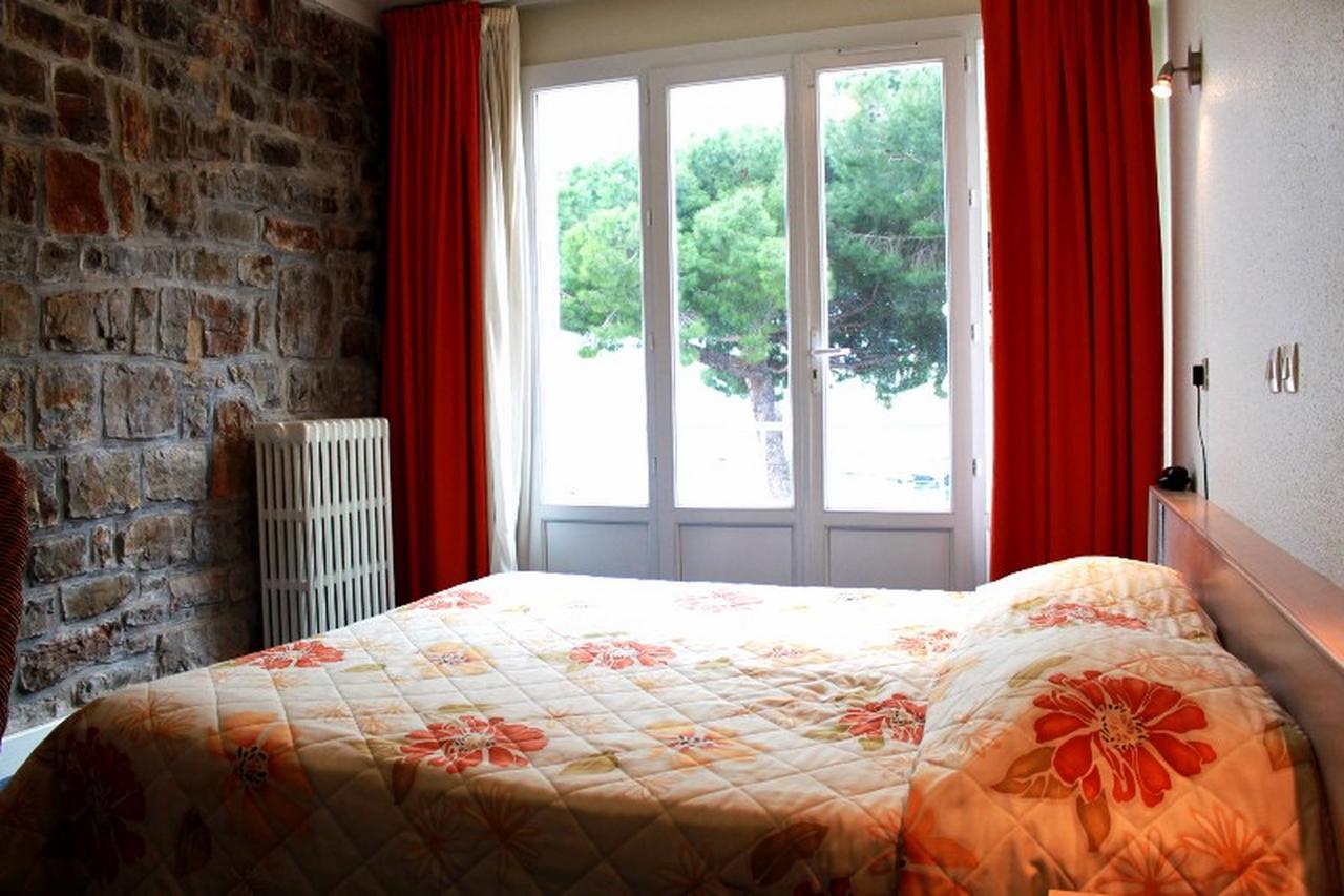 Hotel Le Richiardi Carqueiranne Rum bild